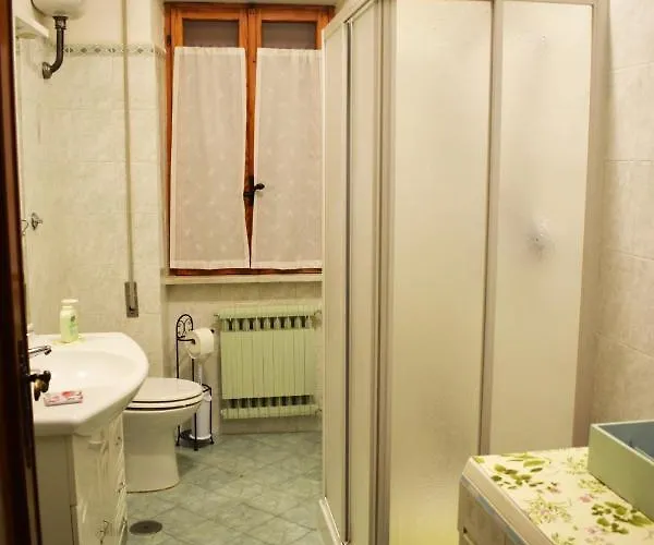 Alf E Ann Апартаменты Тиволи-Терме