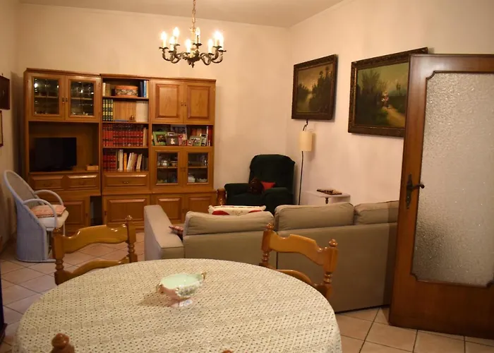 Alf E Ann Апартаменты Тиволи-Терме